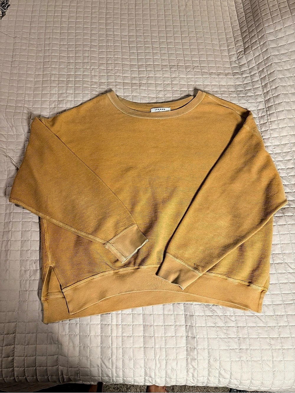 FRAME Crew Neck Sweater in Mustard Yellow Size Medium Like New
